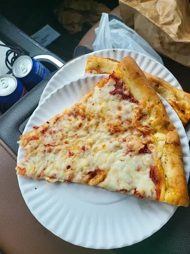 Photo of Friendly's Pizza & Gyros