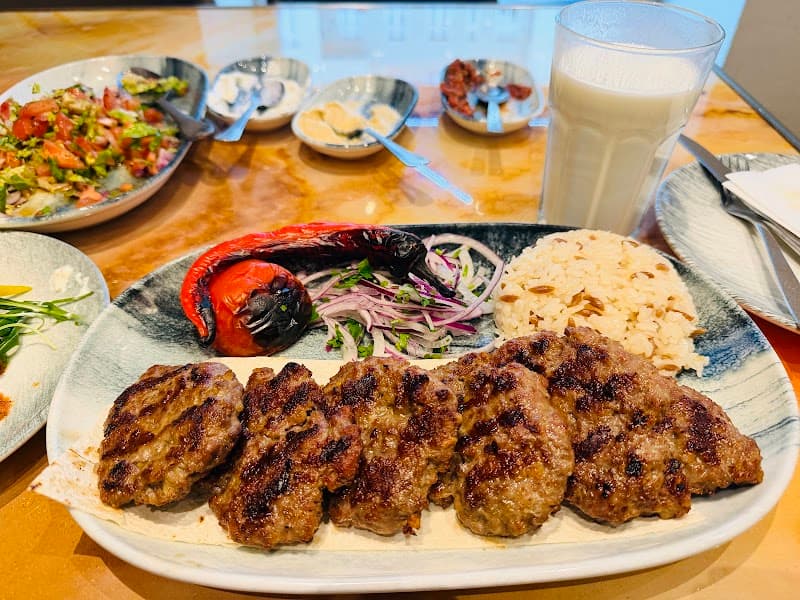 Miras Grill