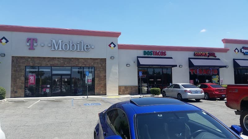 Dos Tacos in Bakersfield