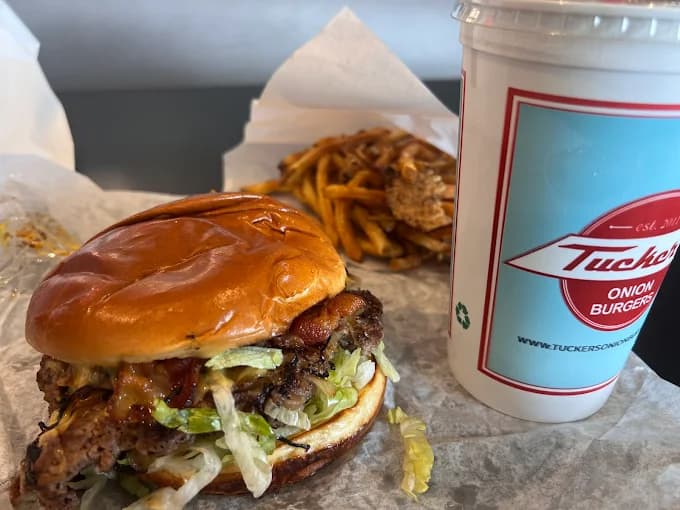 Tucker's Onion Burgers in Norman