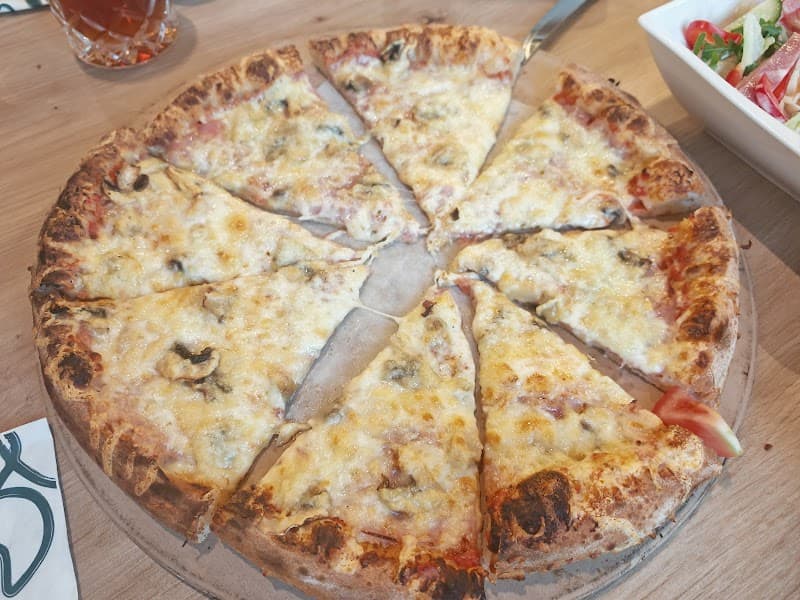 Hot Pizza Corner in Stuttgart
