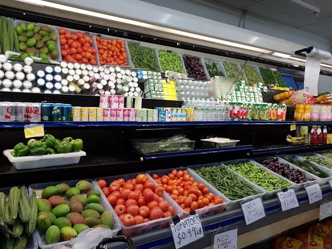 Everest Supermarket & Halal Meat in New Castle