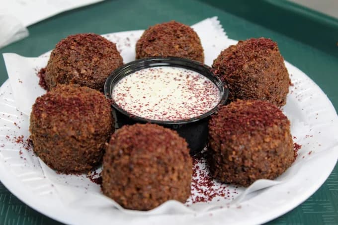 Damas Mediterranean Grill