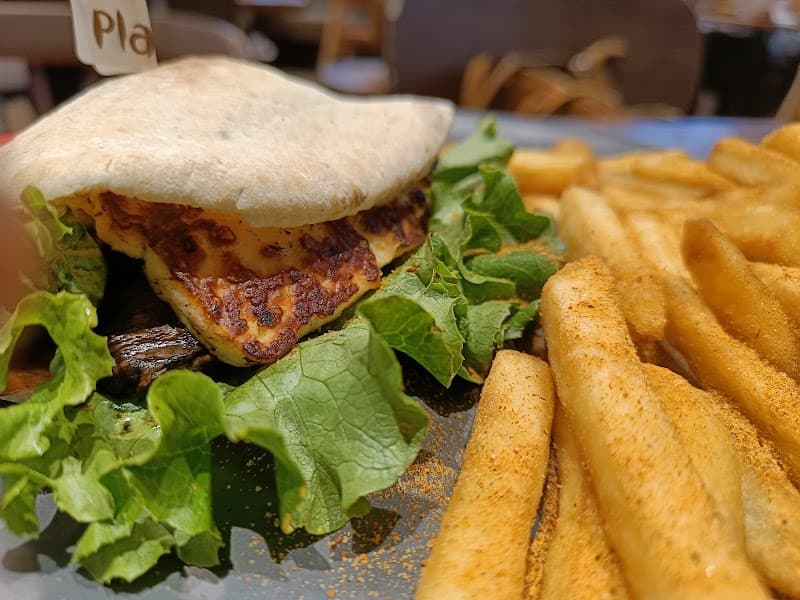 Nando's