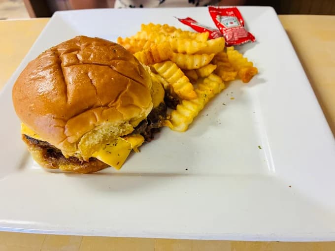 Aunt Betty's Halal Soul Food in Lawrenceville