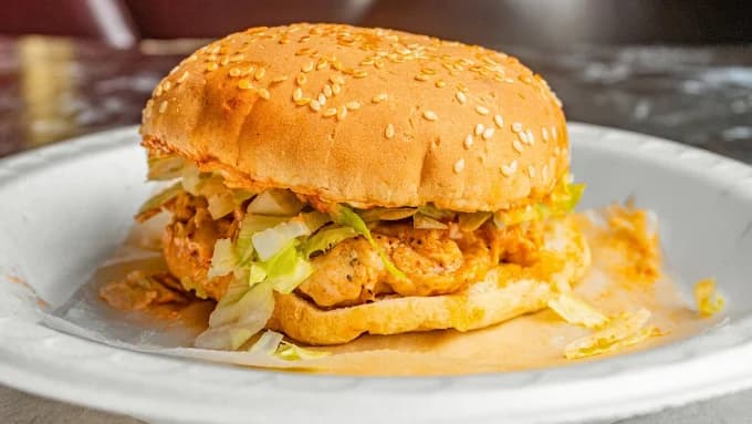 Real Taste Chicken & Subs mosque in Woodbridge, VA