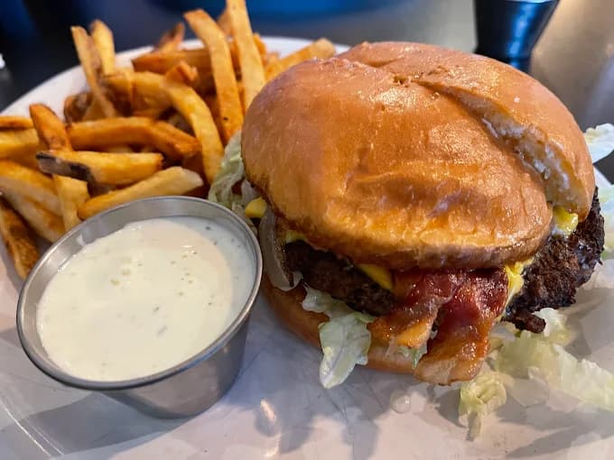 Foodies Gyro in Russellville