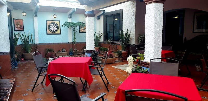 Shahana Taj in Santiago de Querétaro