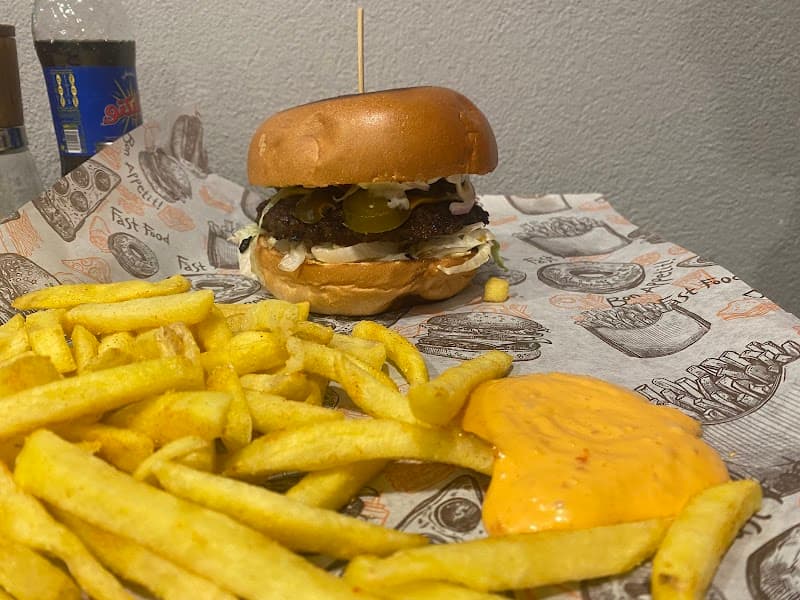 Pinky Burgers