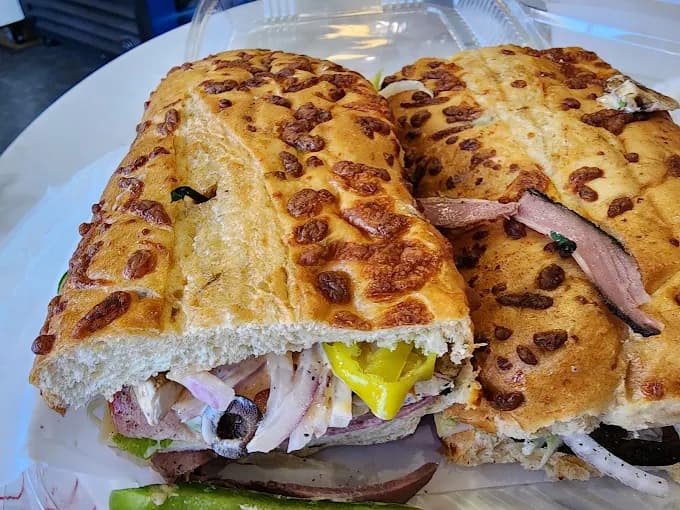 Mauza Main Street Deli