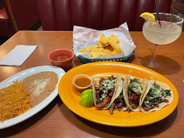 Ziggy's Sports Bar & Grille in Norfolk