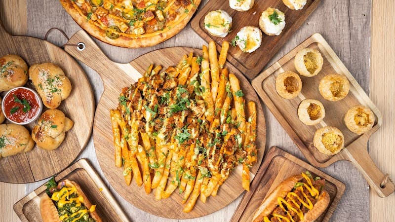 Masala Pizza & Bitezz