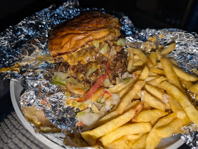 FiveStar Burgers & Pizza