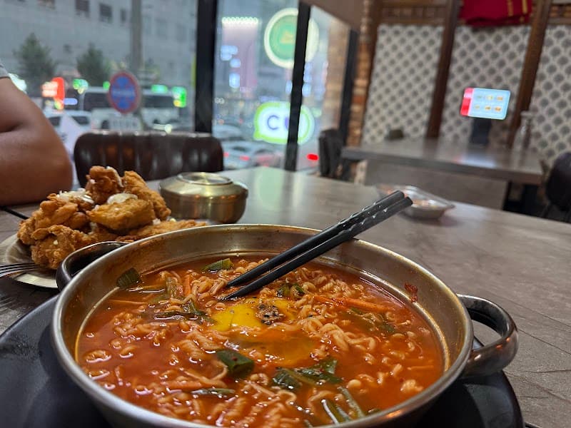 Mari Meokja 마리먹자