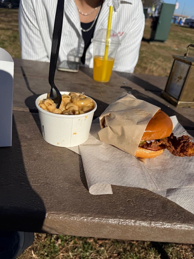 Henry’s Hot Chicken