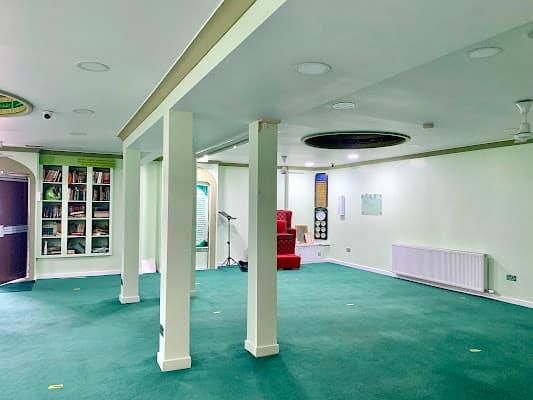 Darul Quran Islamic Centre mosque in Renfrew, Renfrewshire