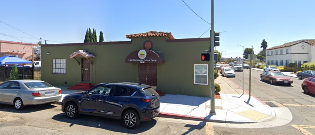 Masjidul Waritheen mosque in Oakland, CA