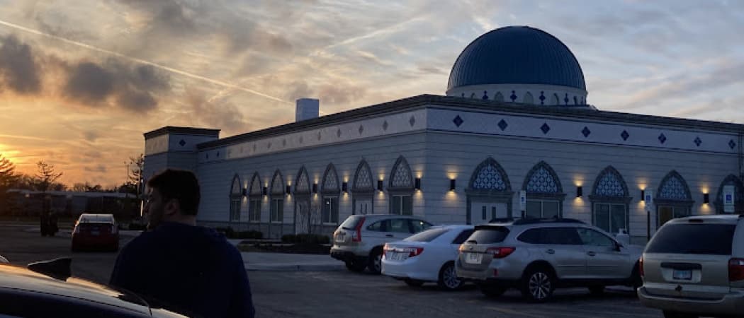 Islamic Society of Northwest Suburbs mosque in Rolling Meadows, IL