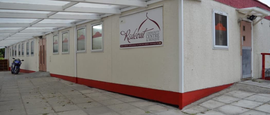 Red Coat Community Centre & Mosque mosque in Stepney, Greater London