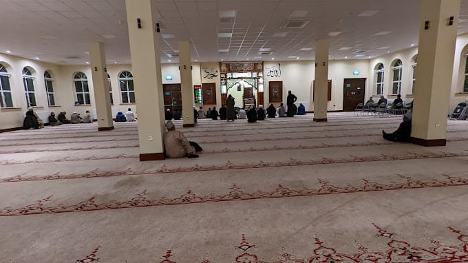 Al Madina Mosque mosque in Barking, Greater London