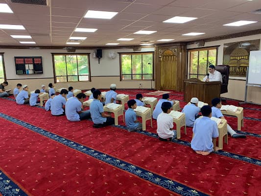 Al-Bukhari Islamic Center mosque in Orlando, FL