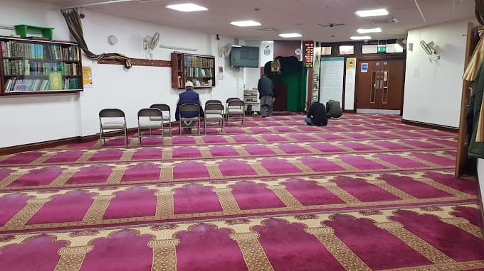 Masjid Bilal And Islamic Centre mosque in London, Greater London