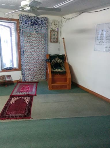 Masjid Noor-ul-Haram mosque in Oakville, ON