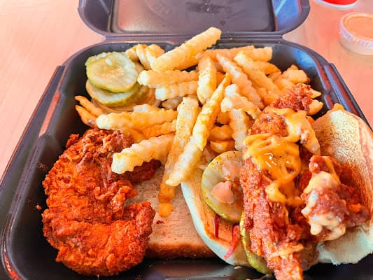 Dave's Hot Chicken in Champaign