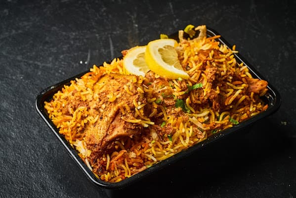 We Desi: Indian Bistro