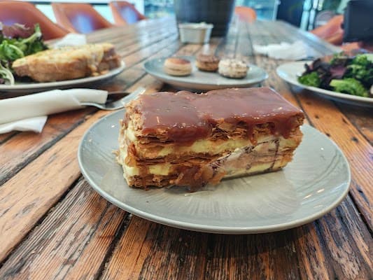 Eclair & Café