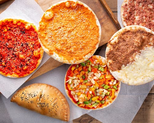 Zaatar & Cheese Bakery in Ottawa