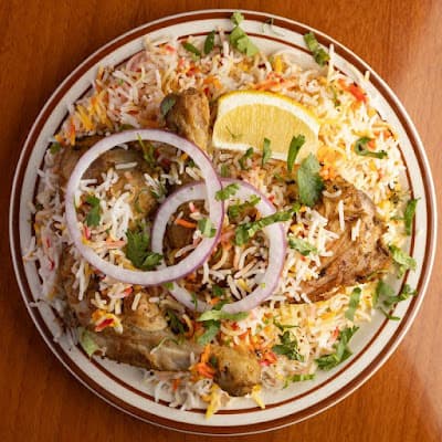 Curry & Crust in Hillsboro