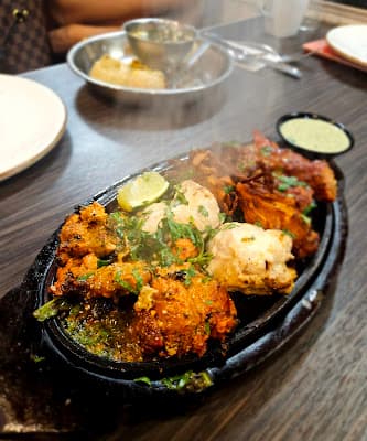 Mela Eats & Sweets in Northbridge