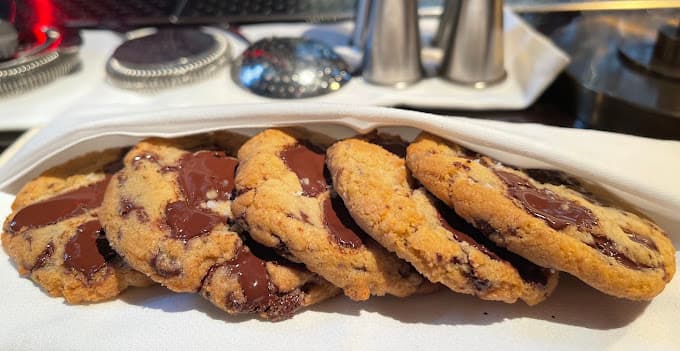 CUT by Wolfgang Puck