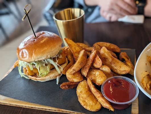 Showtime Bistro