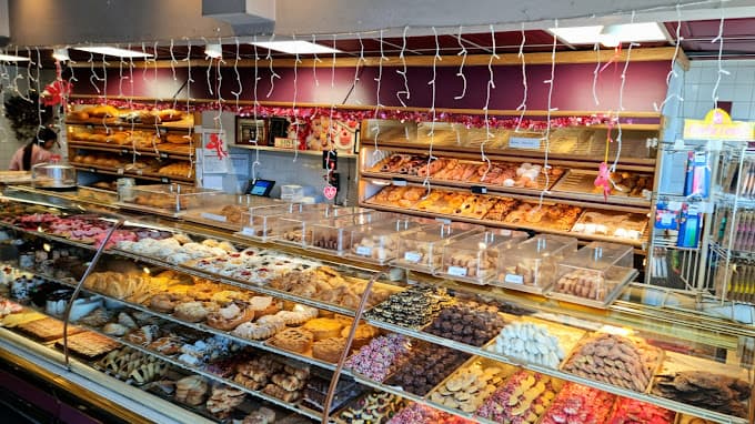 L'Affaire Bakery (II) in East Brunswick