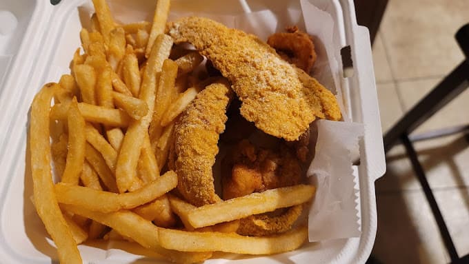 Big JJ Fish & Chicken in Champaign