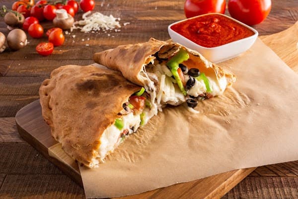 Ameci Italian Kitchen in Simi Valley