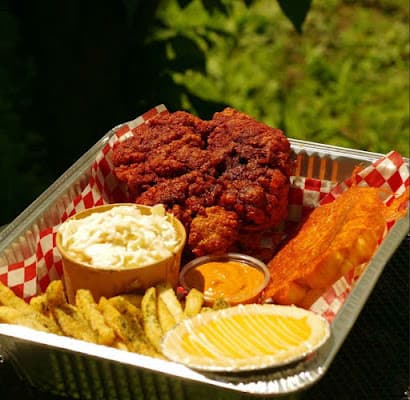 Uncle Sal's Hot Chicken in Toronto