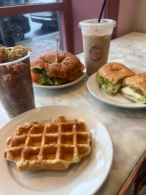 Lily's Chocolate & Coffee