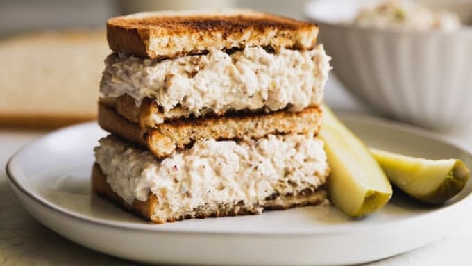 8 Miles Café & Convenience Store