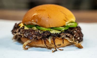 Fyve Bros in Glendale Heights