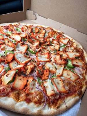 Rose's Pizza & Ice Cream in Edison