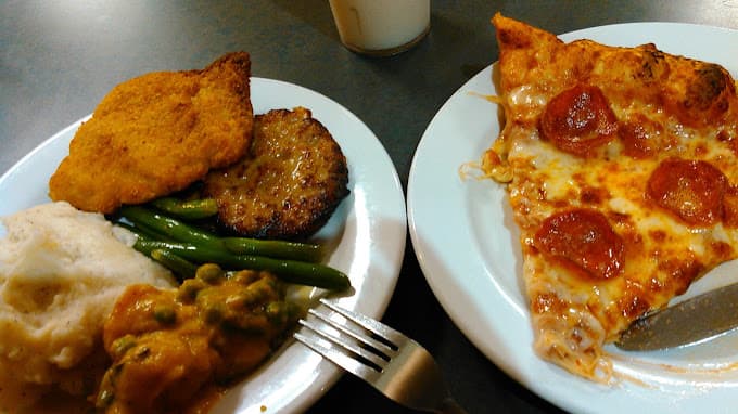 Dewick-MacPhie Dining Center @ Tufts