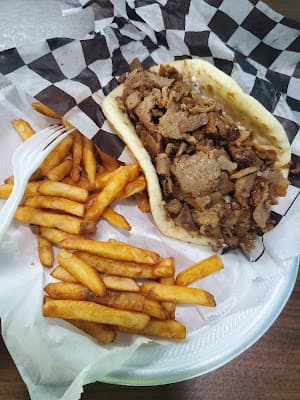 Mixed Grill Gyros in La Vergne