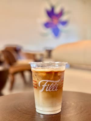 FiLLi Café in Villa Park