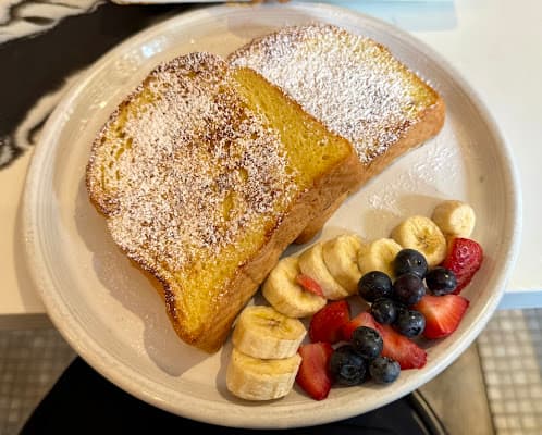 Café Le Maude in Philadelphia