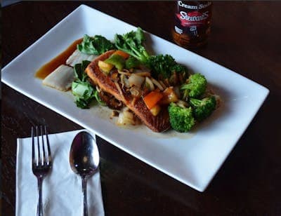Nur Thai in Rego Park