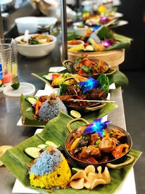 The Tulip & The Rose Café