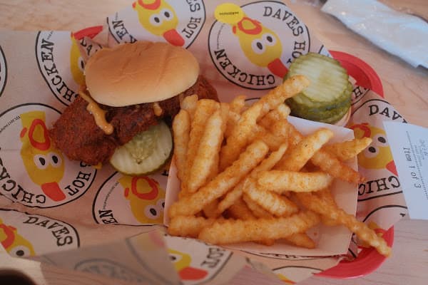 Dave's Hot Chicken in East Brunswick